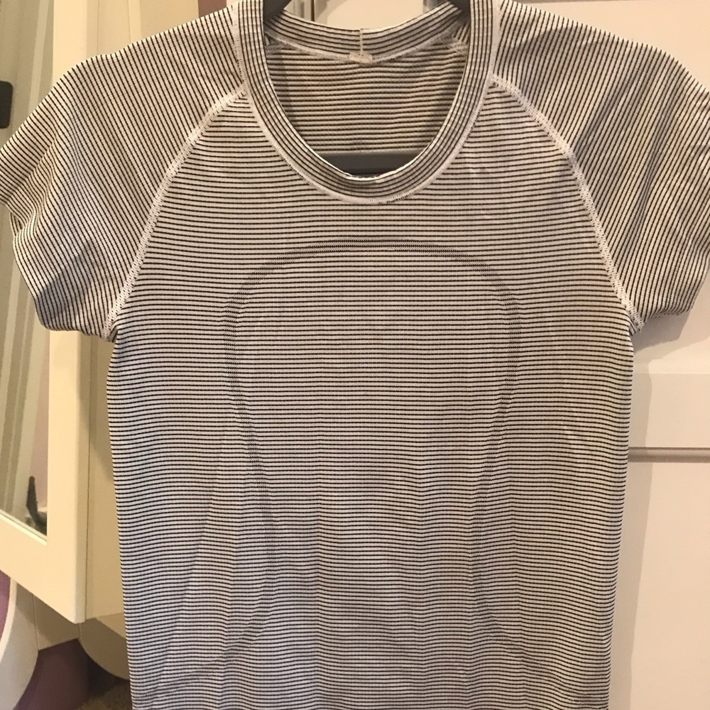 Lululemon Swiftly Short Sleeve Crew